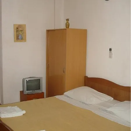 피룰 센터 룸스